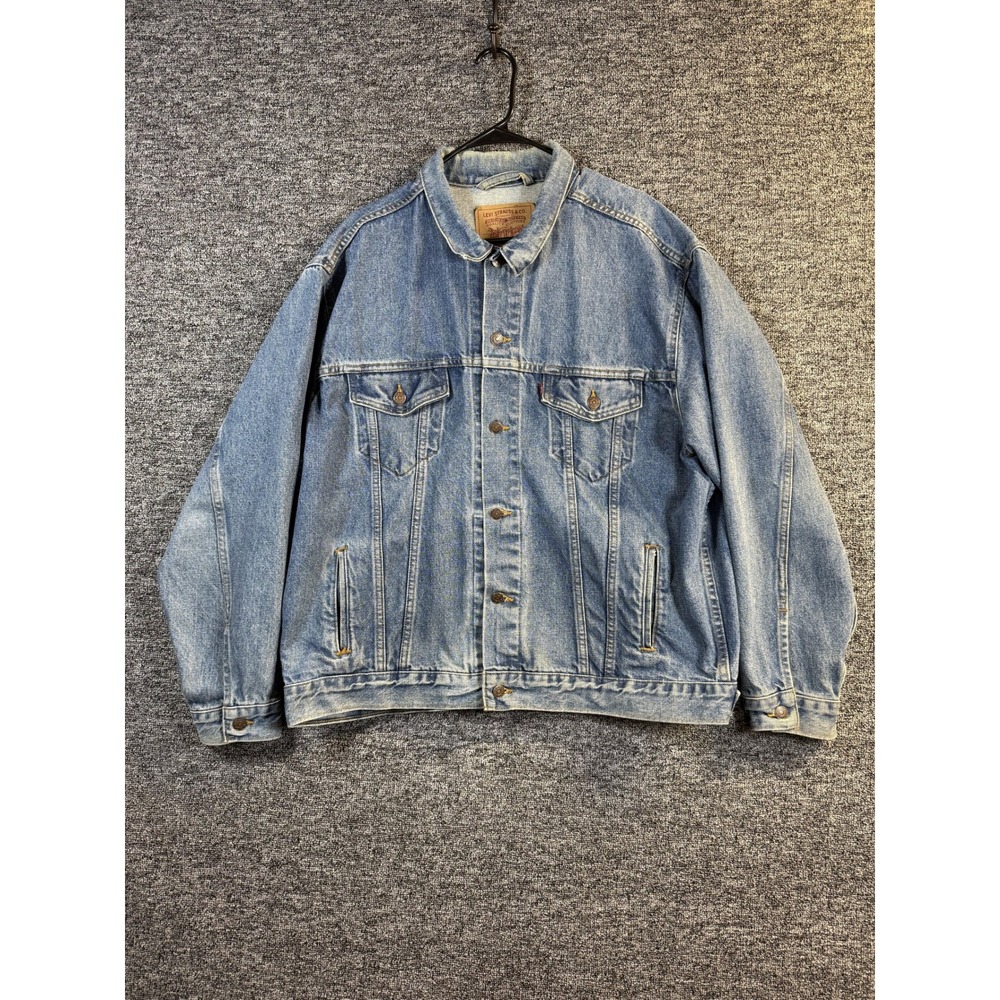 Vintage Levis 70507-4890 Denim Trucker Jacket Mens XL Light Wash Made in USA 90s